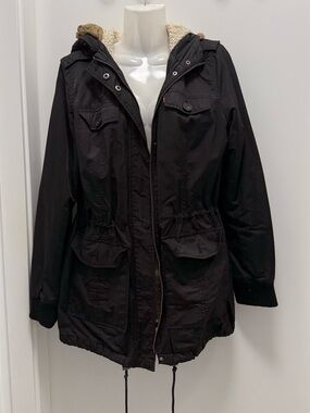Levi's Black Hooded Sherpa-Trim Utility Jacket Size M